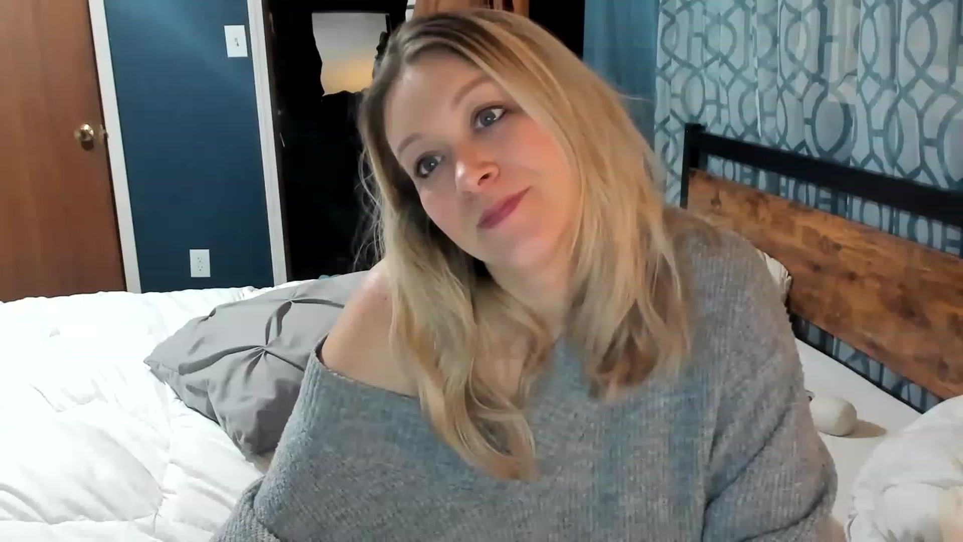 Gallery image thumbnail from ShylaMarie1's myfreecams stream on, 02/17/2023, 02:45 image 19 of 20