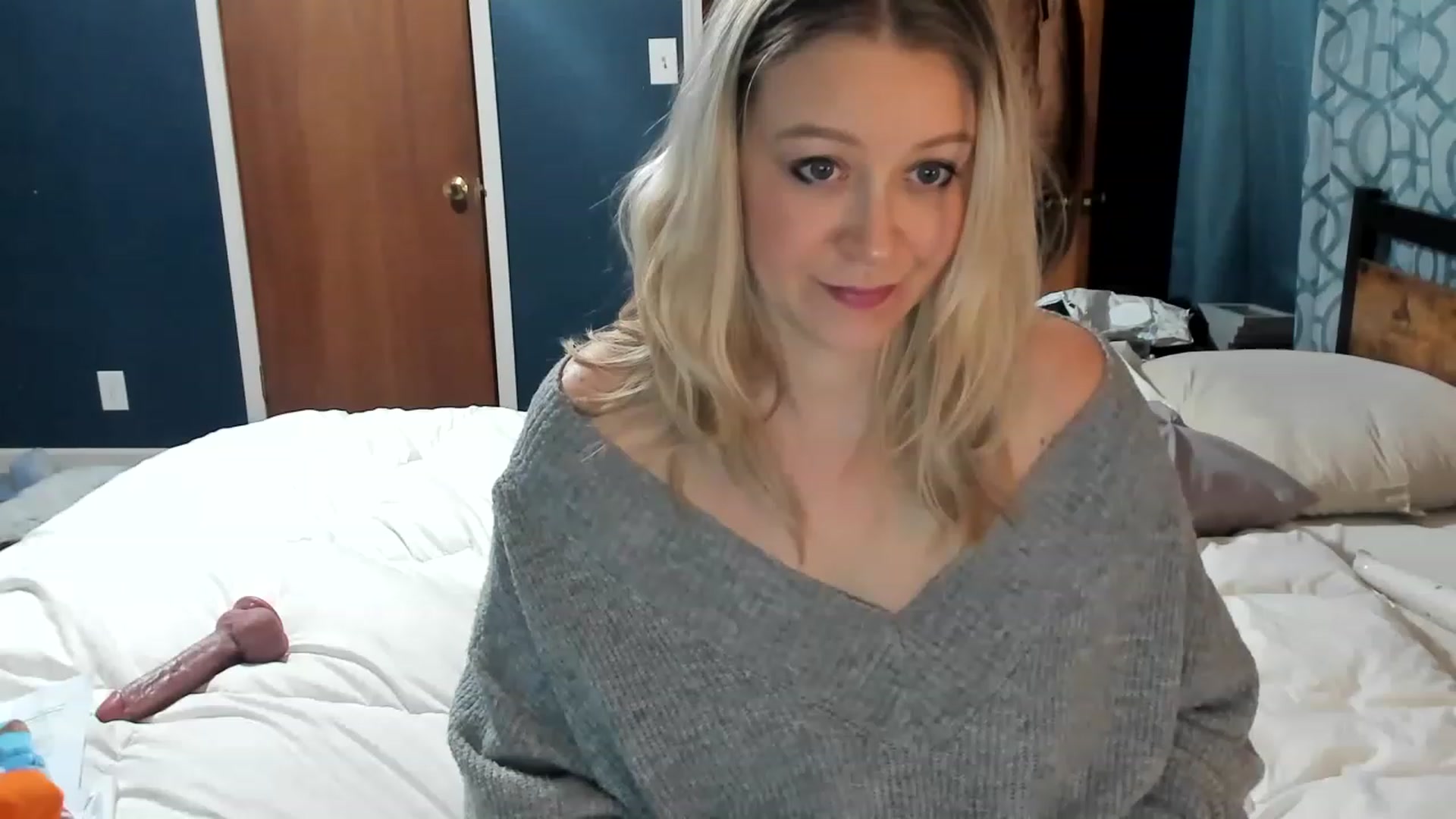 Gallery image thumbnail from ShylaMarie1's myfreecams stream on, 02/17/2023, 02:45 image 3 of 20