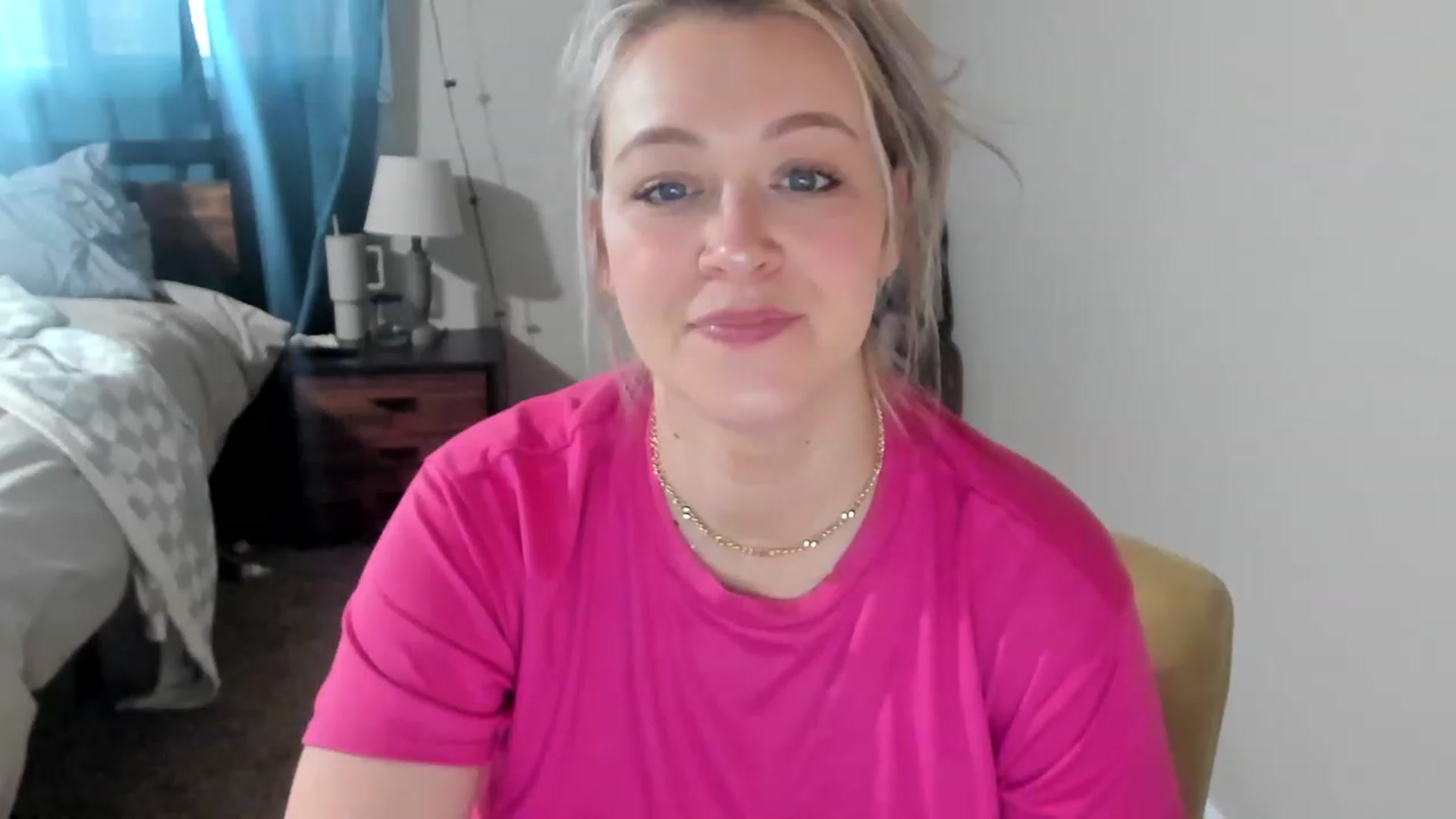 Gallery image thumbnail from ShylaMarie1's myfreecams stream on, 03/31/2023, 15:58 image 13 of 20