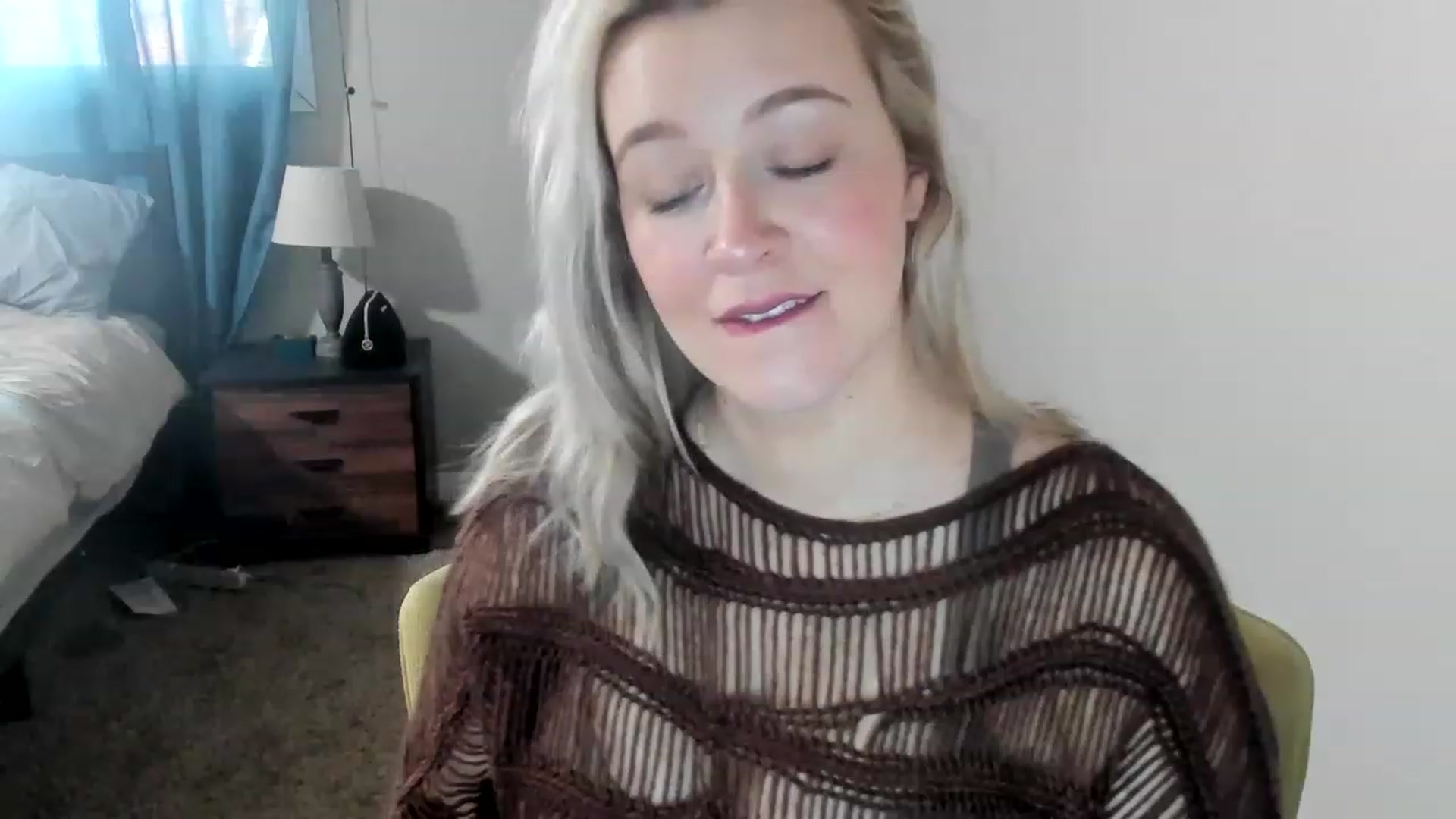 Gallery image thumbnail from ShylaMarie1's myfreecams stream on, 04/05/2023, 16:44 image 2 of 20