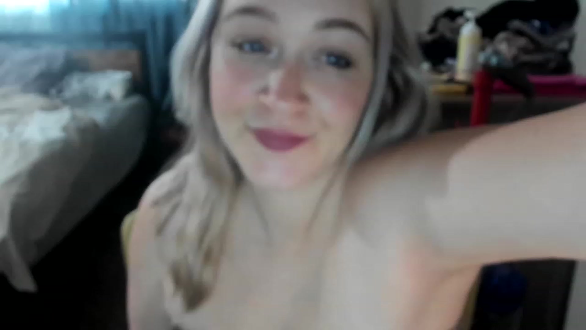 Gallery image thumbnail from ShylaMarie1's myfreecams stream on, 04/12/2023, 17:53 image 3 of 20