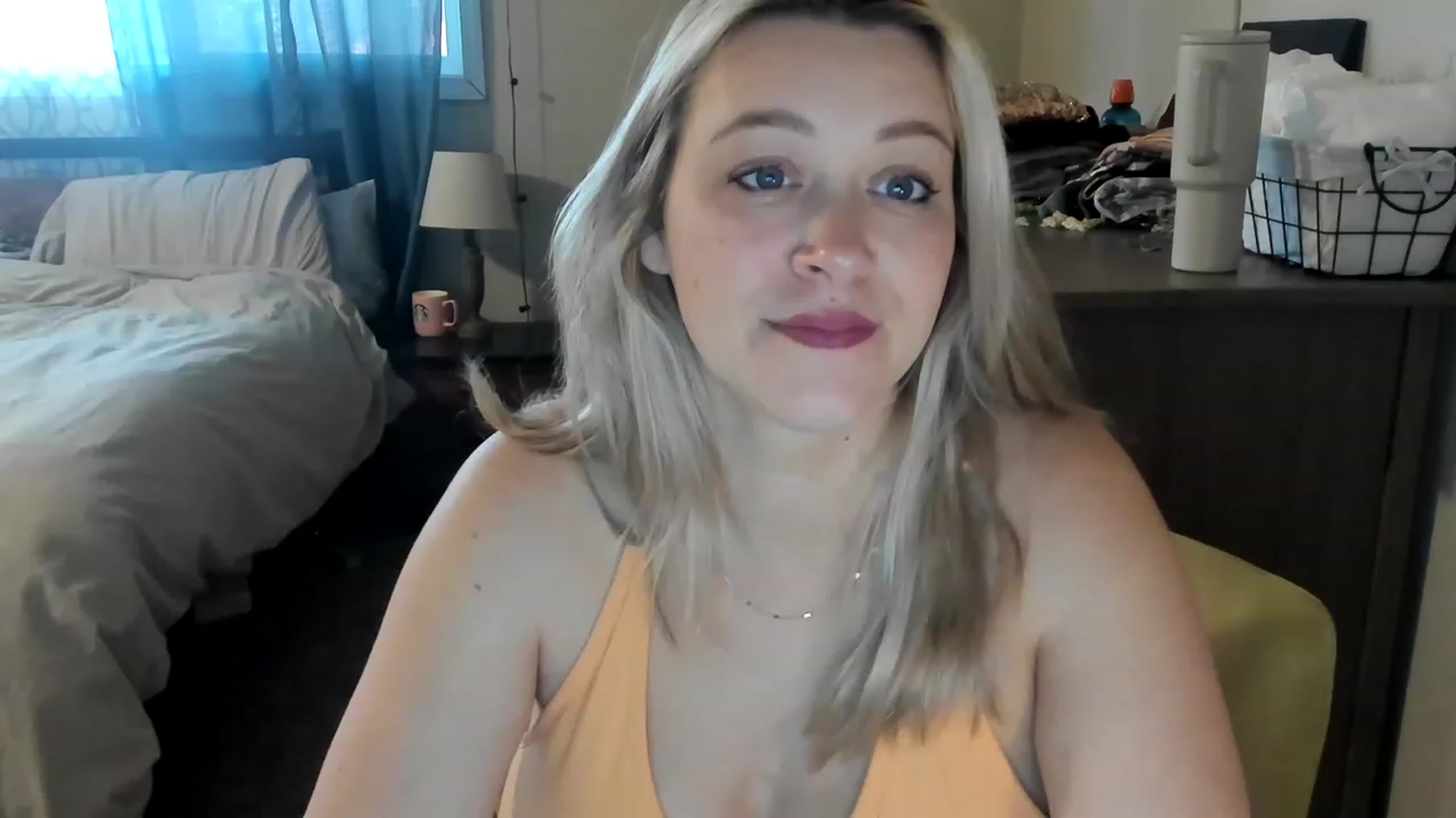 Gallery image thumbnail from ShylaMarie1's myfreecams stream on, 05/10/2023, 17:20 image 8 of 20