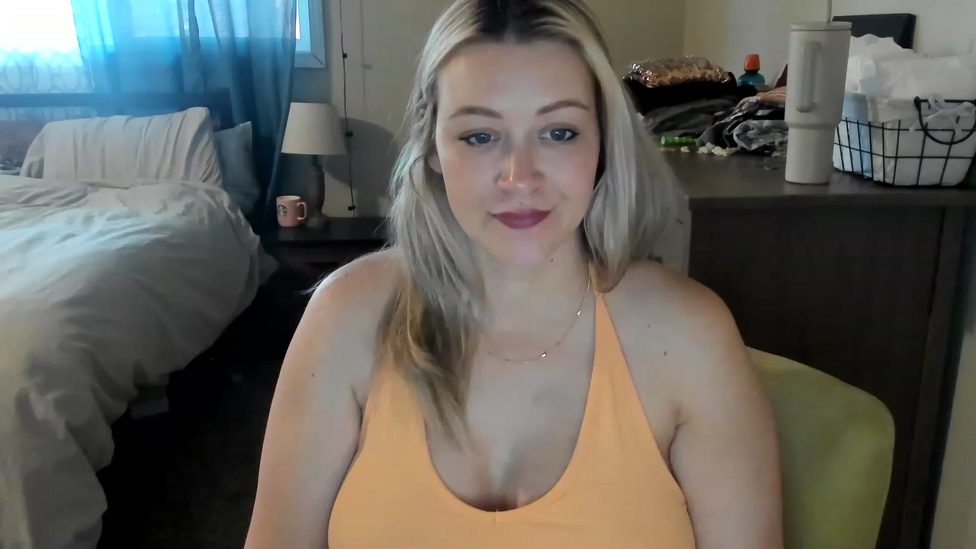 Gallery image thumbnail from ShylaMarie1's myfreecams stream on, 05/10/2023, 17:20 image 15 of 20