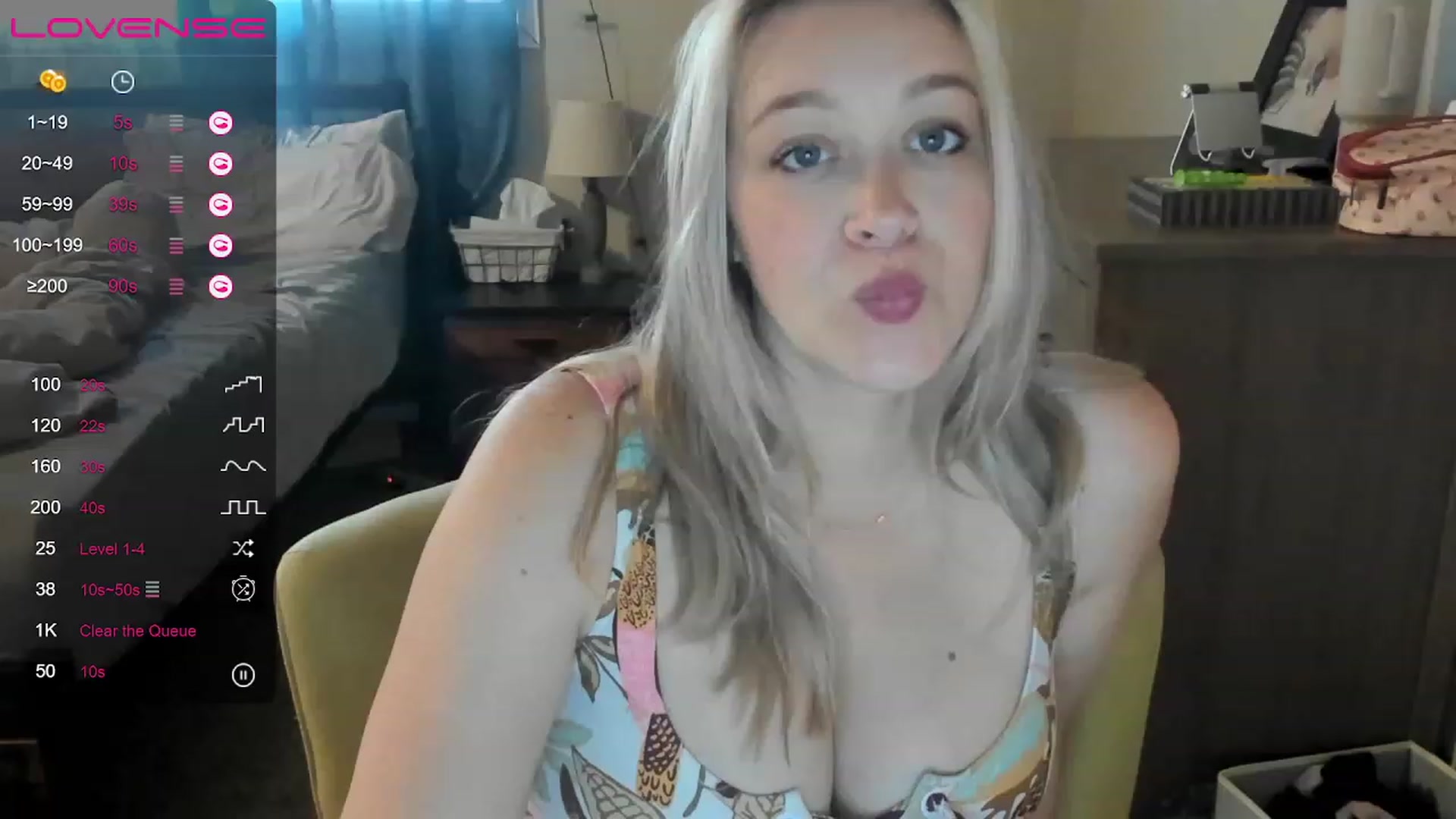 Gallery image thumbnail from ShylaMarie1's myfreecams stream on, 05/17/2023, 17:37 image 8 of 20