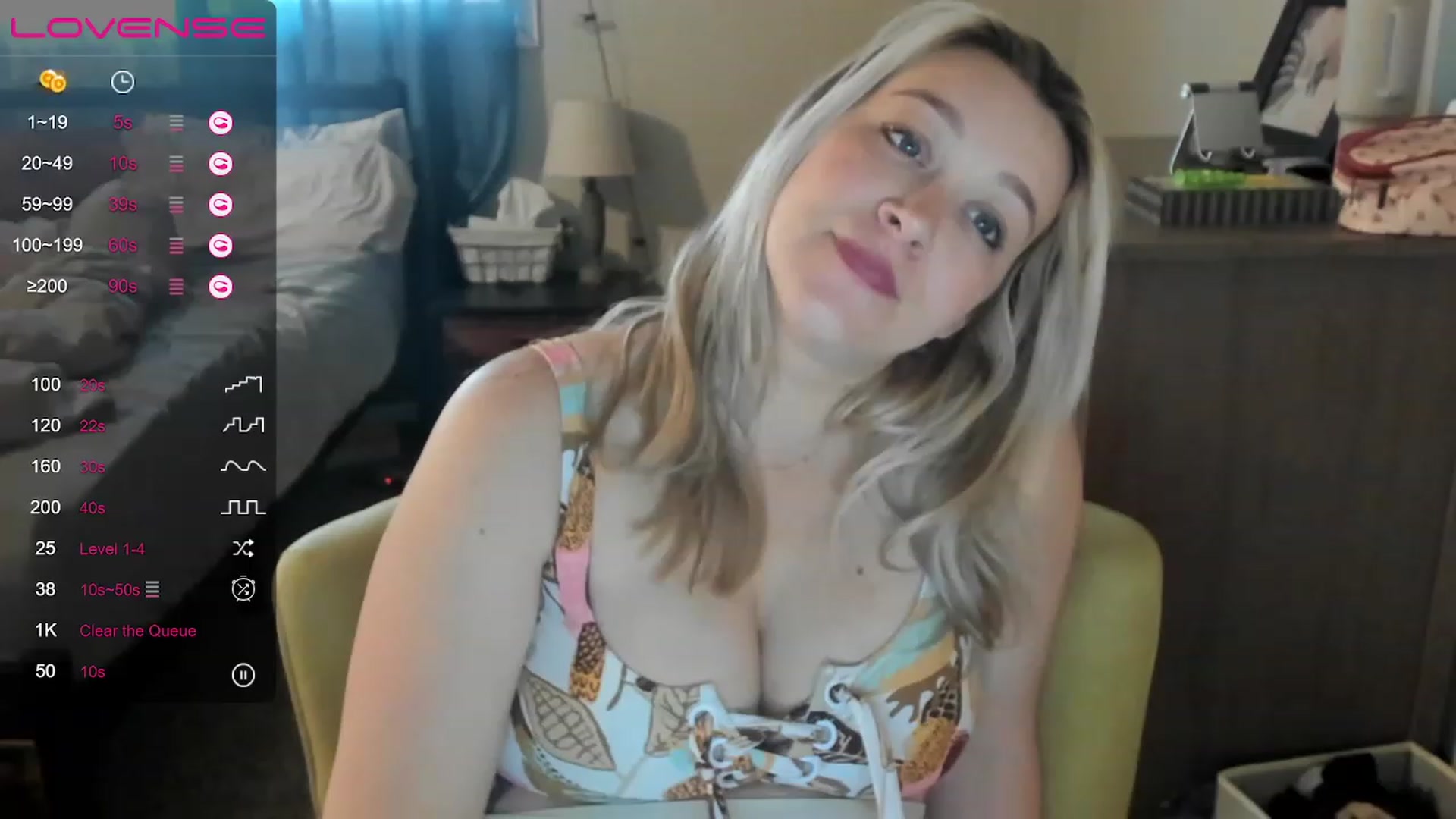 Gallery image thumbnail from ShylaMarie1's myfreecams stream on, 05/17/2023, 17:37 image 9 of 20