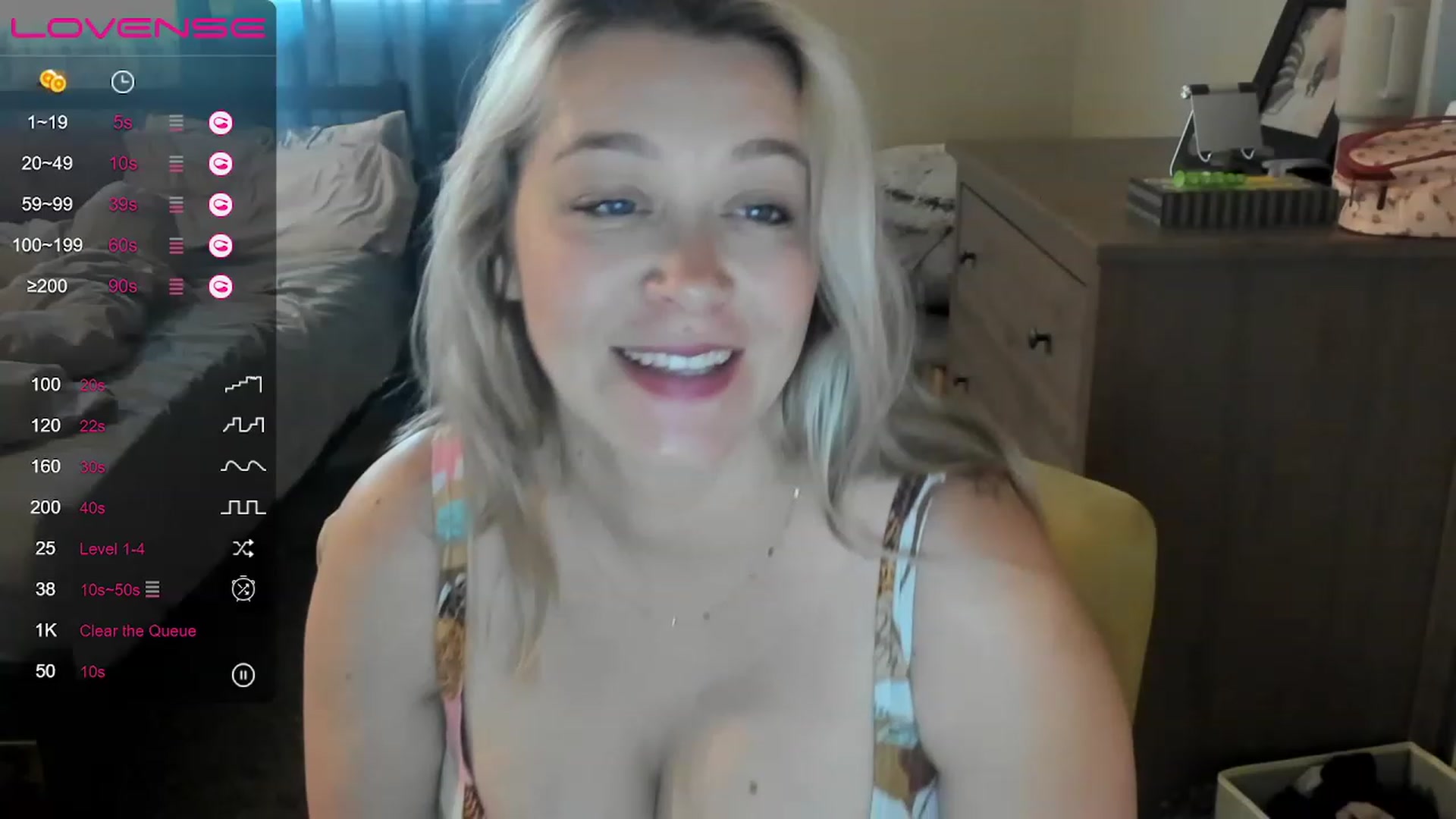 Gallery image thumbnail from ShylaMarie1's myfreecams stream on, 05/17/2023, 17:37 image 3 of 20