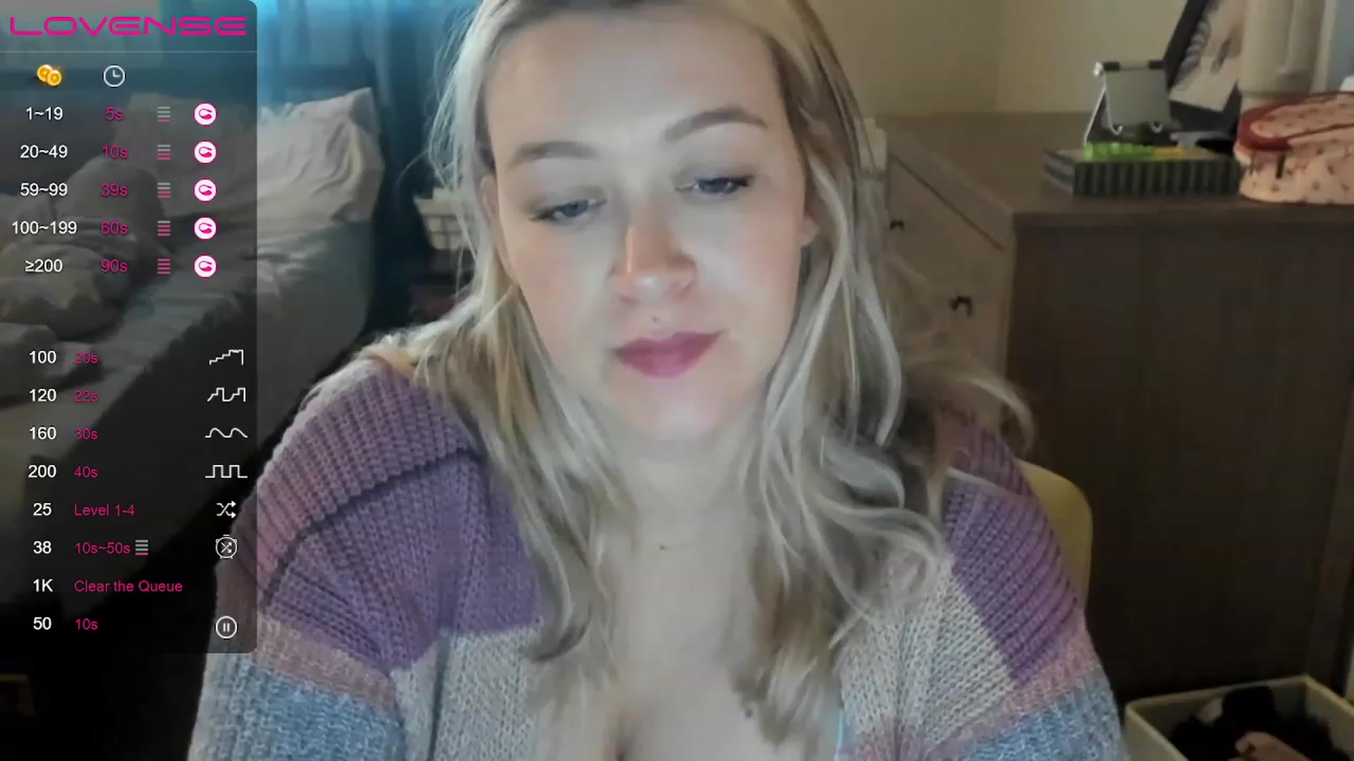 Gallery image thumbnail from ShylaMarie1's myfreecams stream on, 05/17/2023, 18:12 image 16 of 20