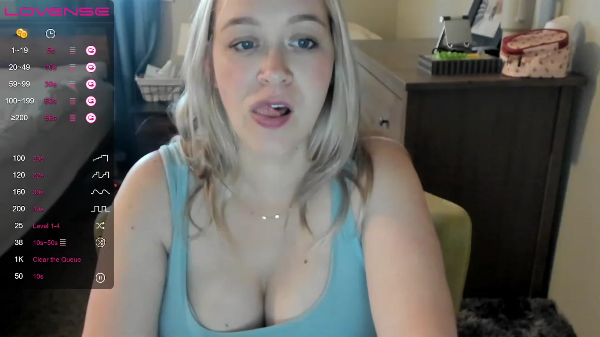 Gallery image thumbnail from ShylaMarie1's myfreecams stream on, 05/18/2023, 24:27 image 6 of 20