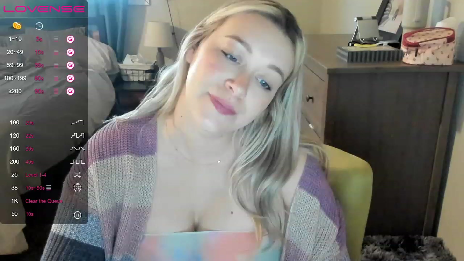 Gallery image thumbnail from ShylaMarie1's myfreecams stream on, 05/18/2023, 18:18 image 19 of 20
