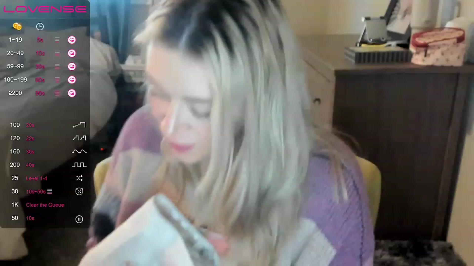 Gallery image thumbnail from ShylaMarie1's myfreecams stream on, 05/18/2023, 18:18 image 15 of 20