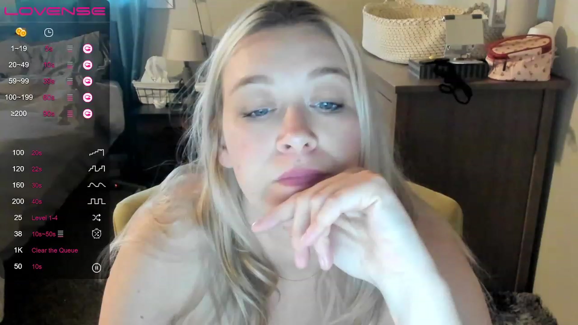 Gallery image thumbnail from ShylaMarie1's myfreecams stream on, 05/19/2023, 02:00 image 14 of 20