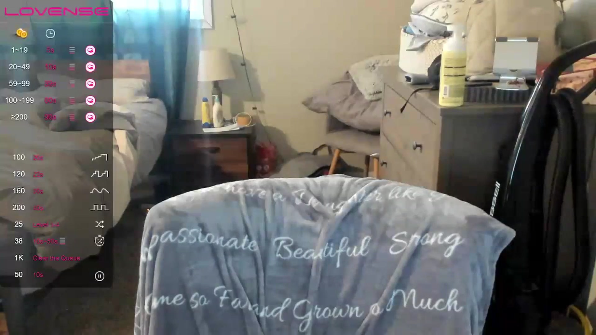 Gallery image thumbnail from ShylaMarie1's myfreecams stream on, 06/01/2023, 17:51 image 17 of 20