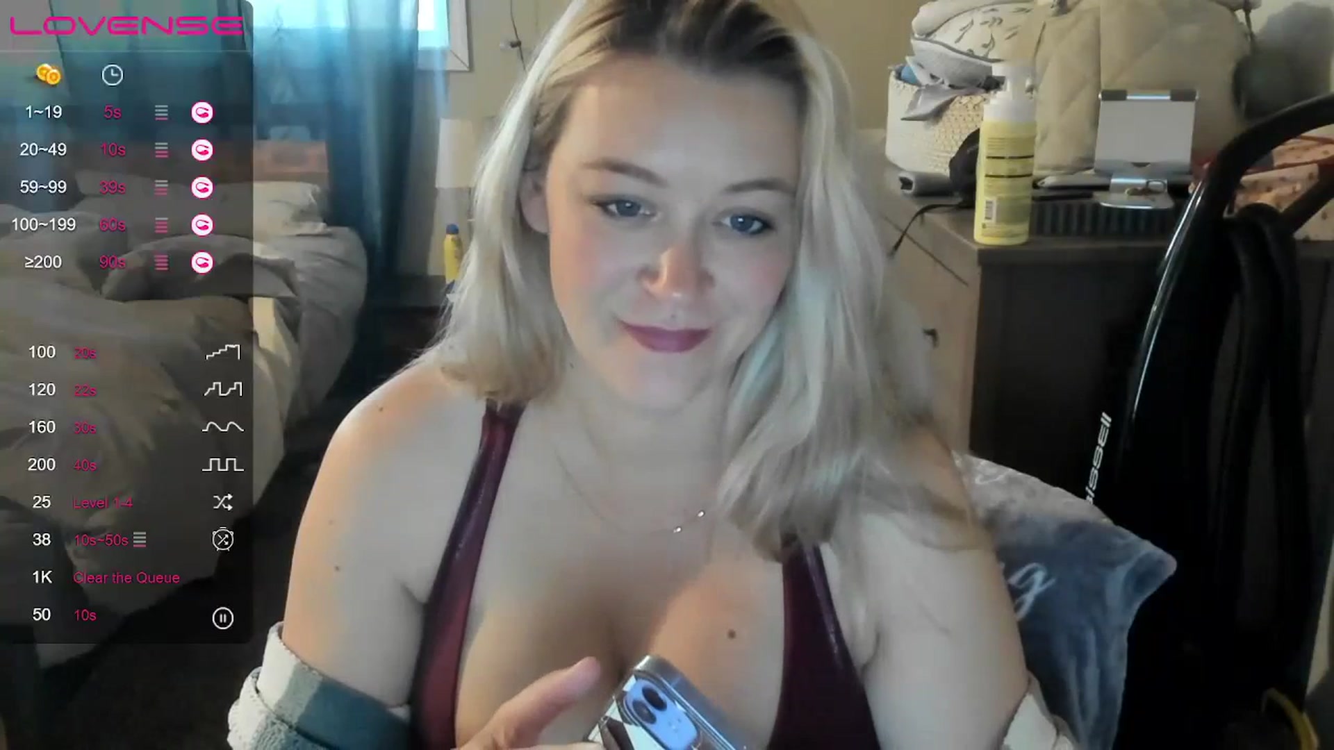 Gallery image thumbnail from ShylaMarie1's myfreecams stream on, 06/01/2023, 17:51 image 13 of 20
