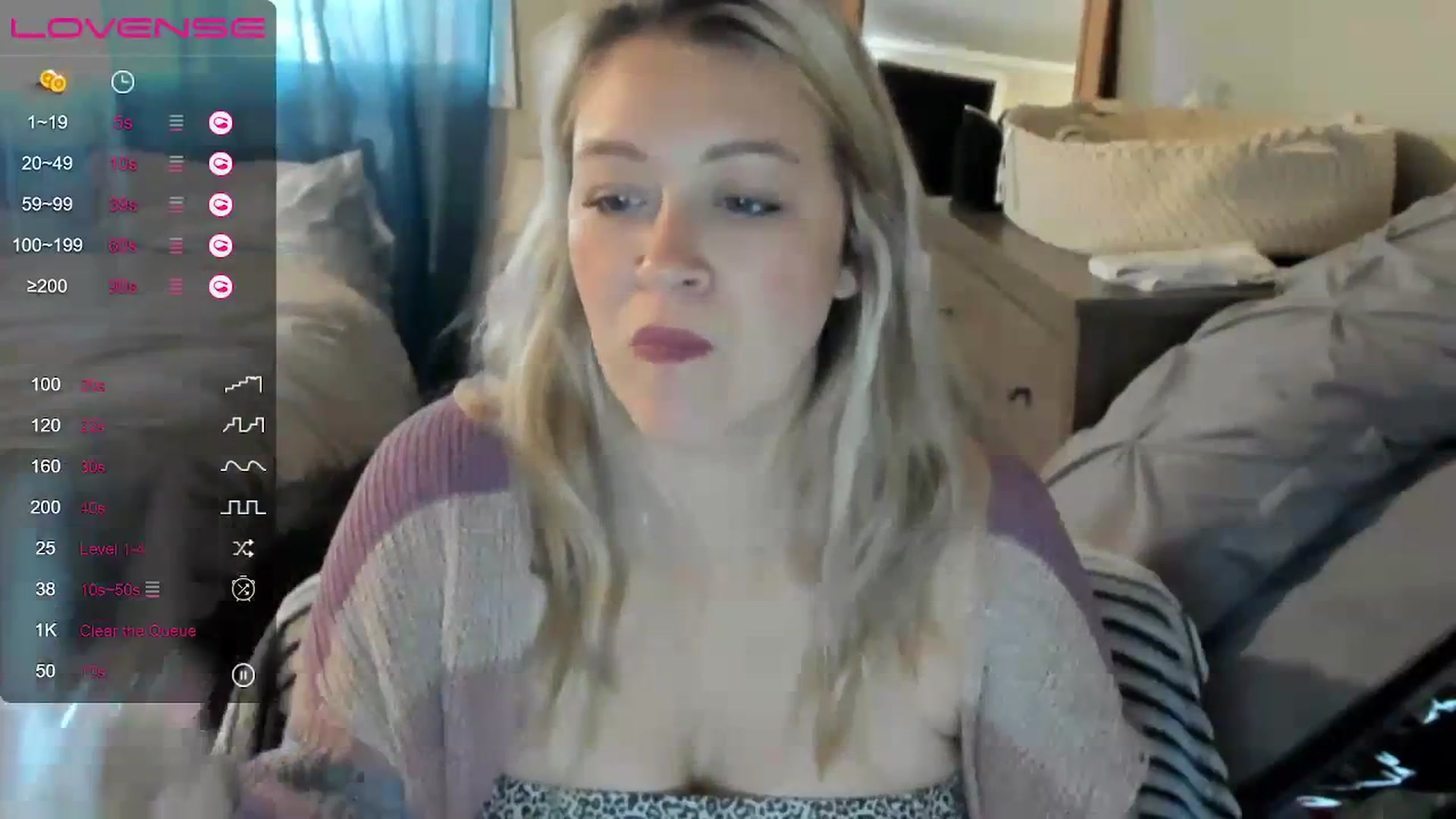 Gallery image thumbnail from ShylaMarie1's myfreecams stream on, 06/02/2023, 16:33 image 9 of 20
