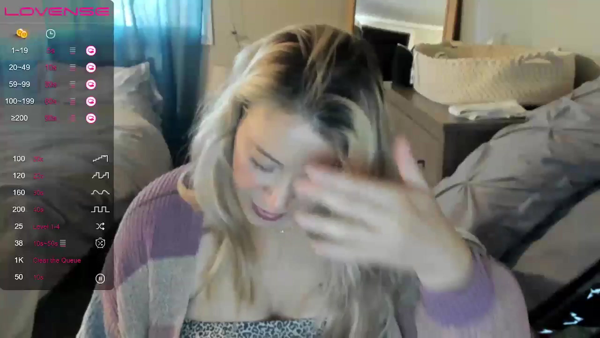 Gallery image thumbnail from ShylaMarie1's myfreecams stream on, 06/02/2023, 16:33 image 7 of 20