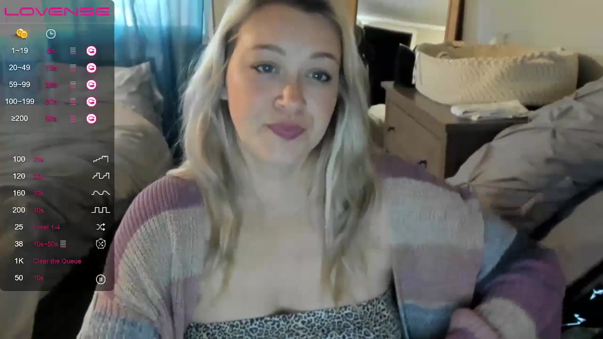 Gallery image thumbnail from ShylaMarie1's myfreecams stream on, 06/02/2023, 16:33 image 10 of 20