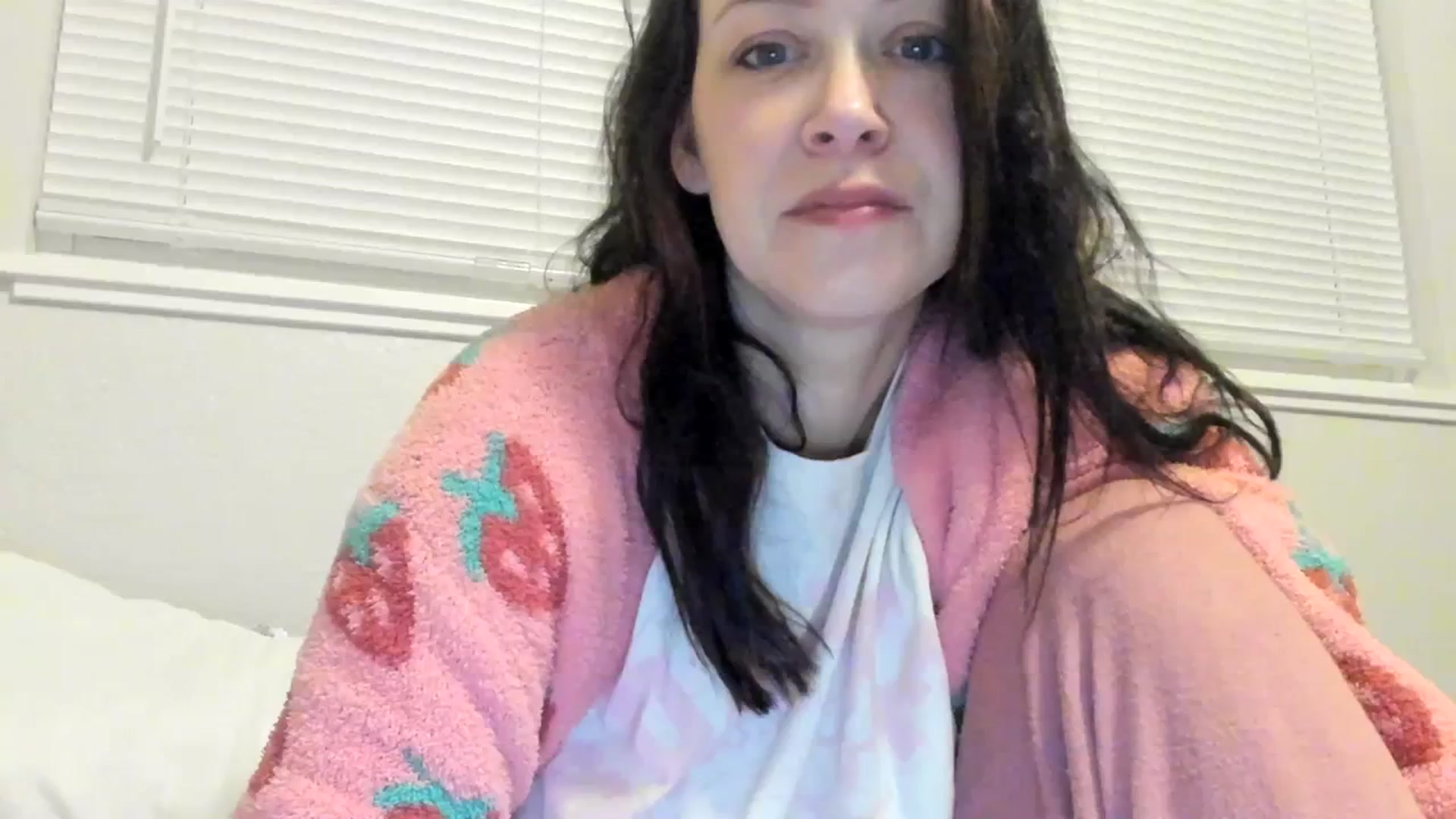 Gallery image thumbnail from ShylaMarie1's myfreecams stream on, 04/01/2024, 13:41 image 1 of 20