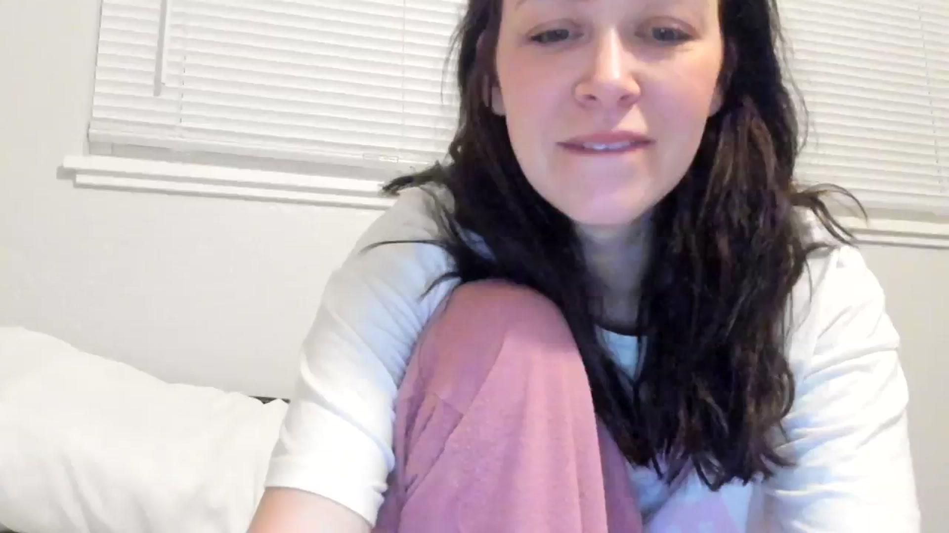 Gallery image thumbnail from ShylaMarie1's myfreecams stream on, 04/01/2024, 13:41 image 5 of 20