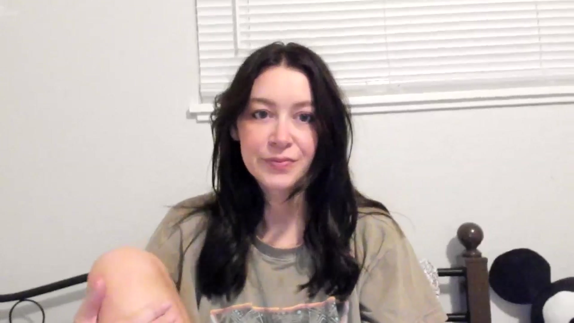 Gallery image thumbnail from ShylaMarie1's myfreecams stream on, 05/15/2024, 11:43 image 3 of 20