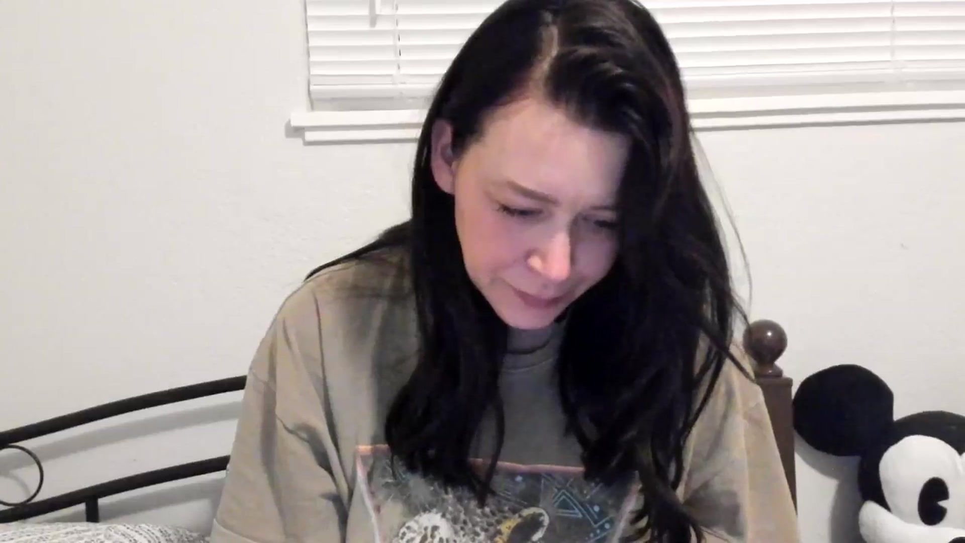 Gallery image thumbnail from ShylaMarie1's myfreecams stream on, 05/15/2024, 11:43 image 17 of 20