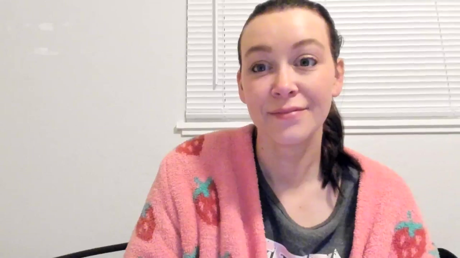 Gallery image thumbnail from ShylaMarie1's myfreecams stream on, 05/16/2024, 11:36 image 16 of 20