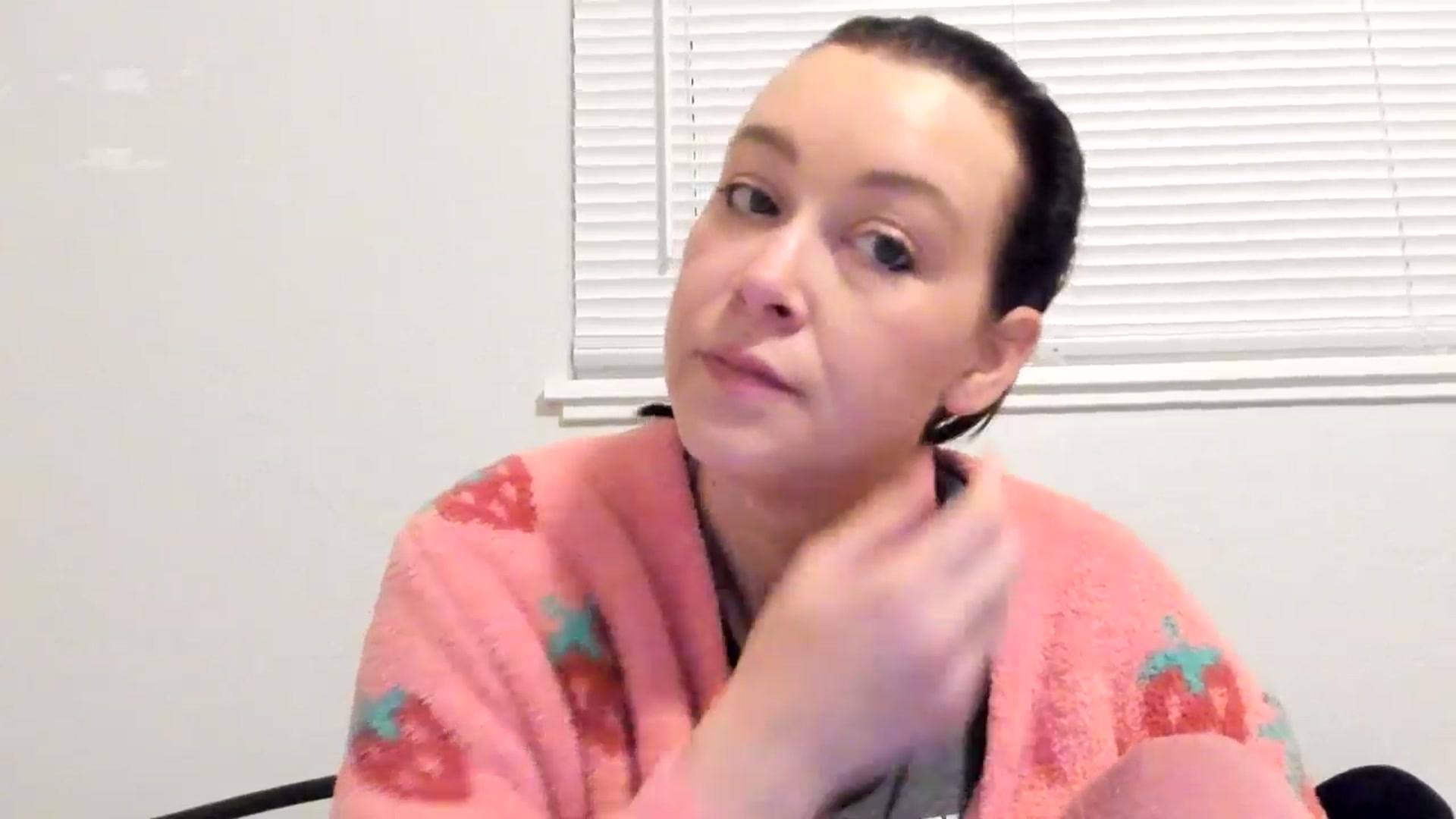 Gallery image thumbnail from ShylaMarie1's myfreecams stream on, 05/16/2024, 11:36 image 19 of 20