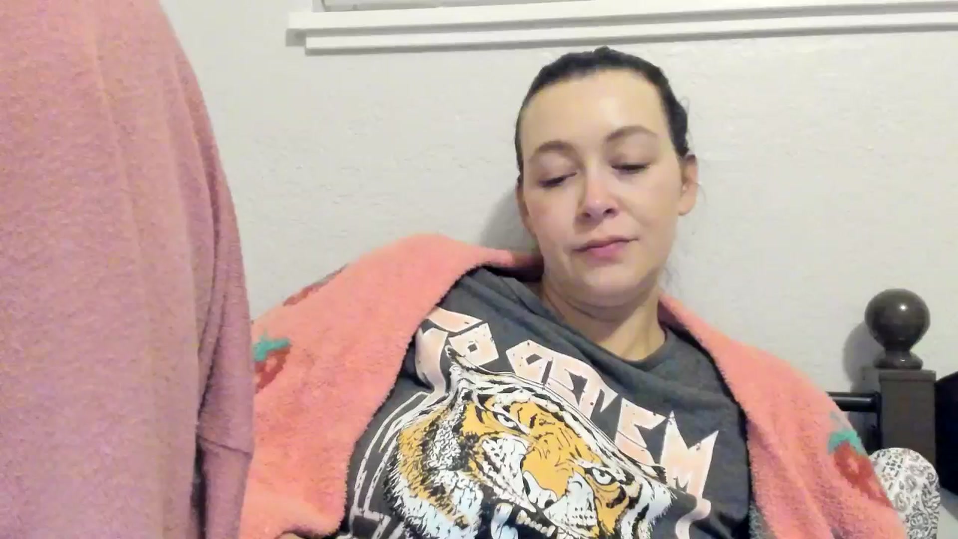 Gallery image thumbnail from ShylaMarie1's myfreecams stream on, 05/17/2024, 11:58 image 7 of 20