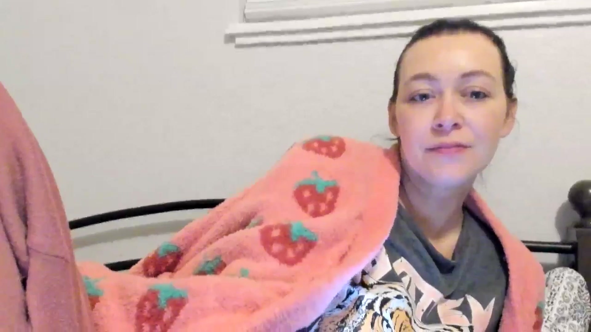 Gallery image thumbnail from ShylaMarie1's myfreecams stream on, 05/17/2024, 11:58 image 18 of 20