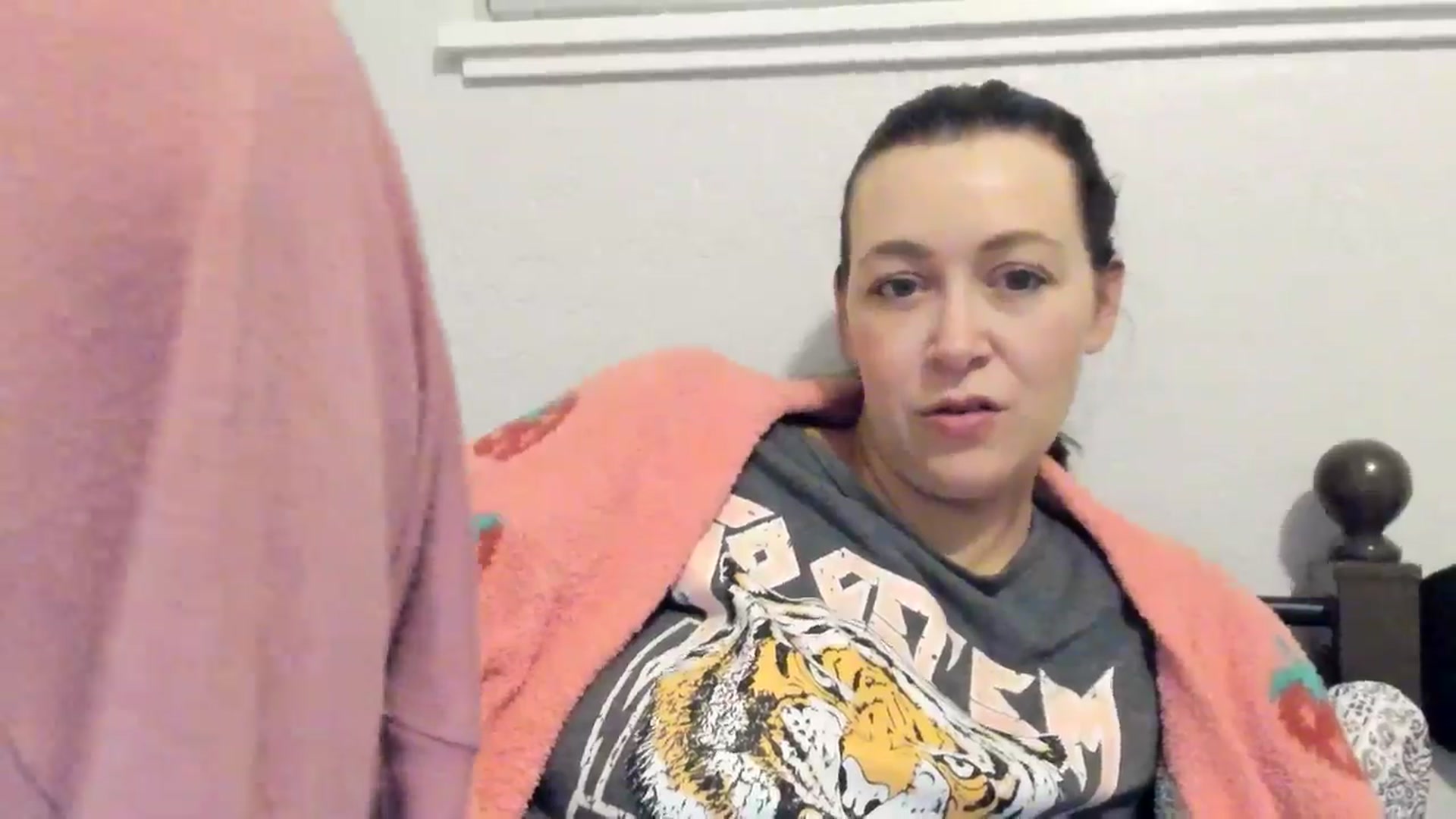 Gallery image thumbnail from ShylaMarie1's myfreecams stream on, 05/17/2024, 11:58 image 6 of 20