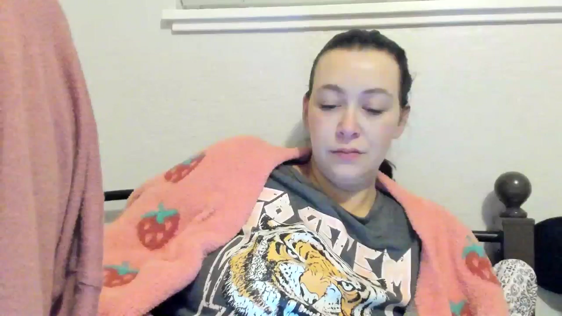 Gallery image thumbnail from ShylaMarie1's myfreecams stream on, 05/17/2024, 11:58 image 2 of 20