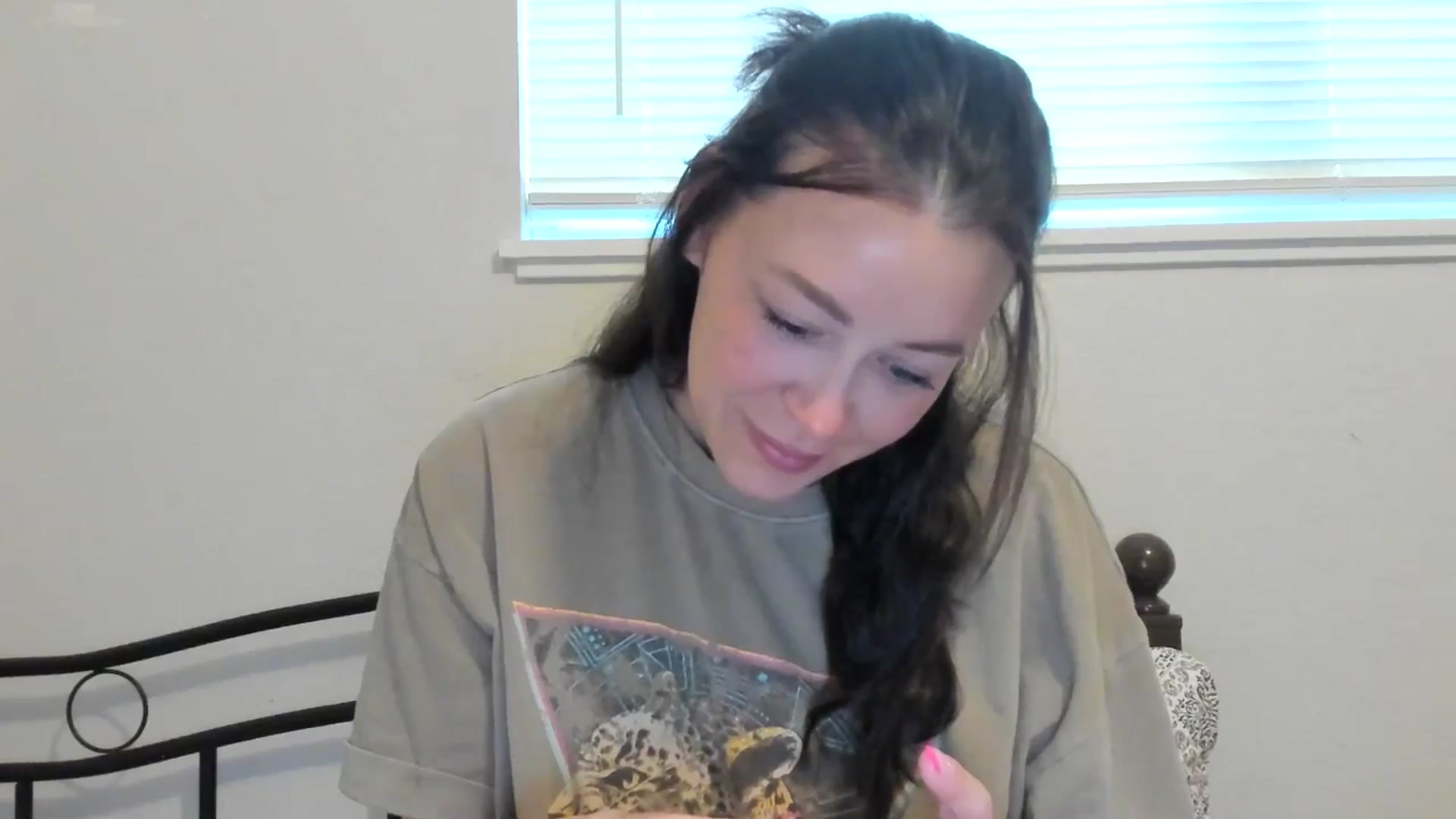 Gallery image thumbnail from ShylaMarie1's myfreecams stream on, 05/29/2024, 13:26 image 13 of 20