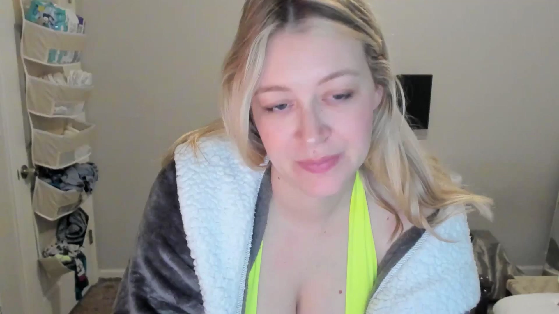 Gallery image thumbnail from ShylaMarie1's myfreecams stream on, 12/26/2025, 19:16 image 1 of 20