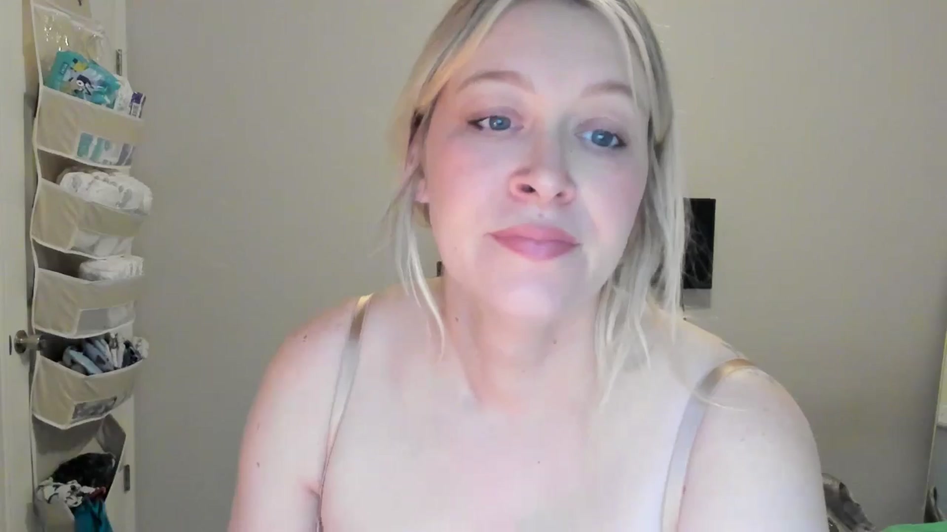 Gallery image thumbnail from ShylaMarie1's myfreecams stream on, 01/05/2026, 19:42 image 6 of 20