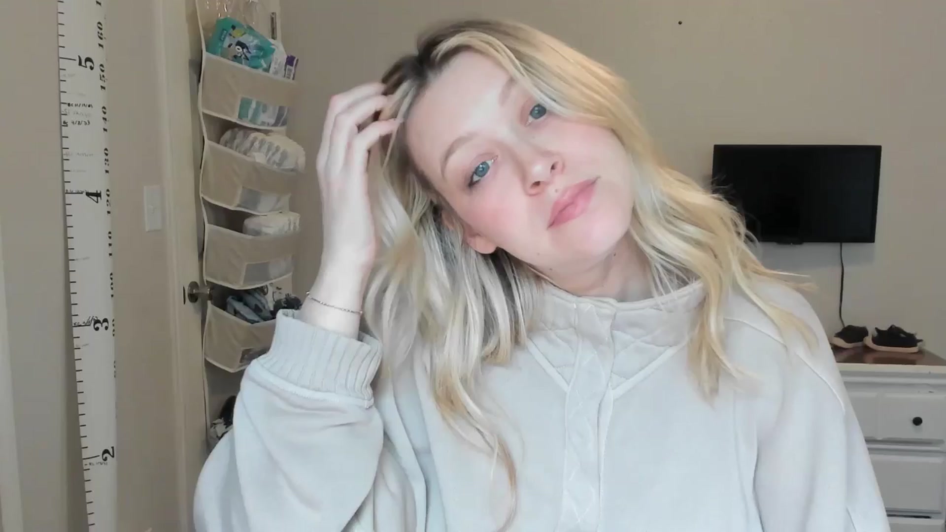 Gallery image thumbnail from ShylaMarie1's myfreecams stream on, 01/06/2026, 21:31 image 1 of 20