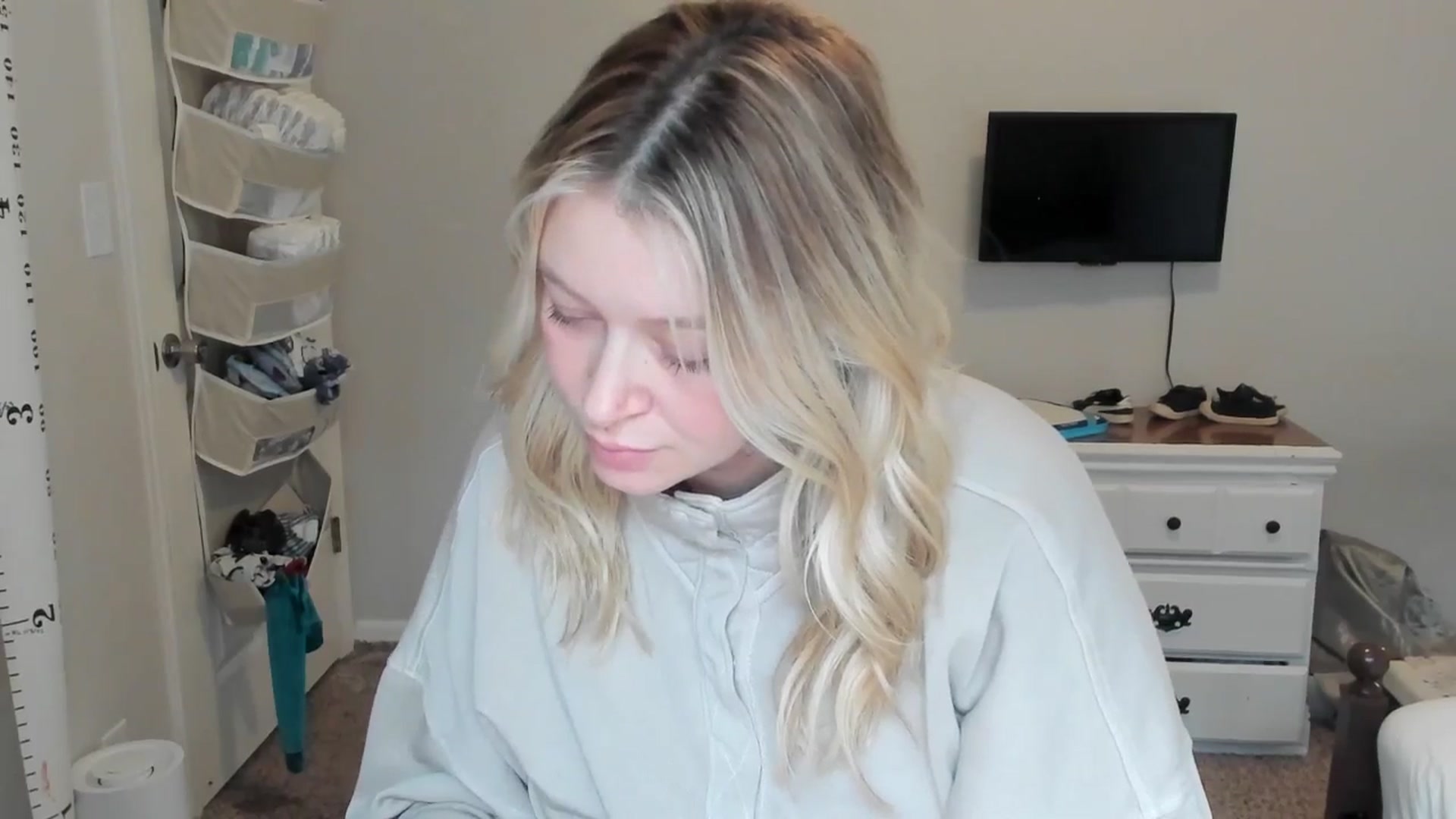 Gallery image thumbnail from ShylaMarie1's myfreecams stream on, 01/06/2026, 22:05 image 5 of 20