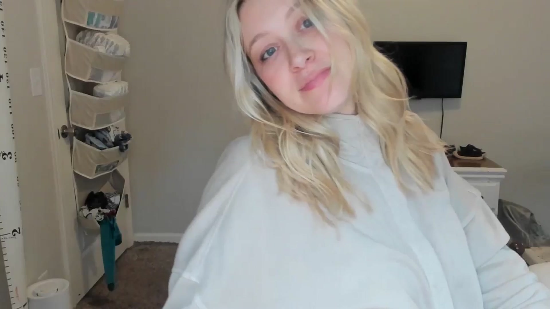 Gallery image thumbnail from ShylaMarie1's myfreecams stream on, 01/06/2026, 22:05 image 20 of 20