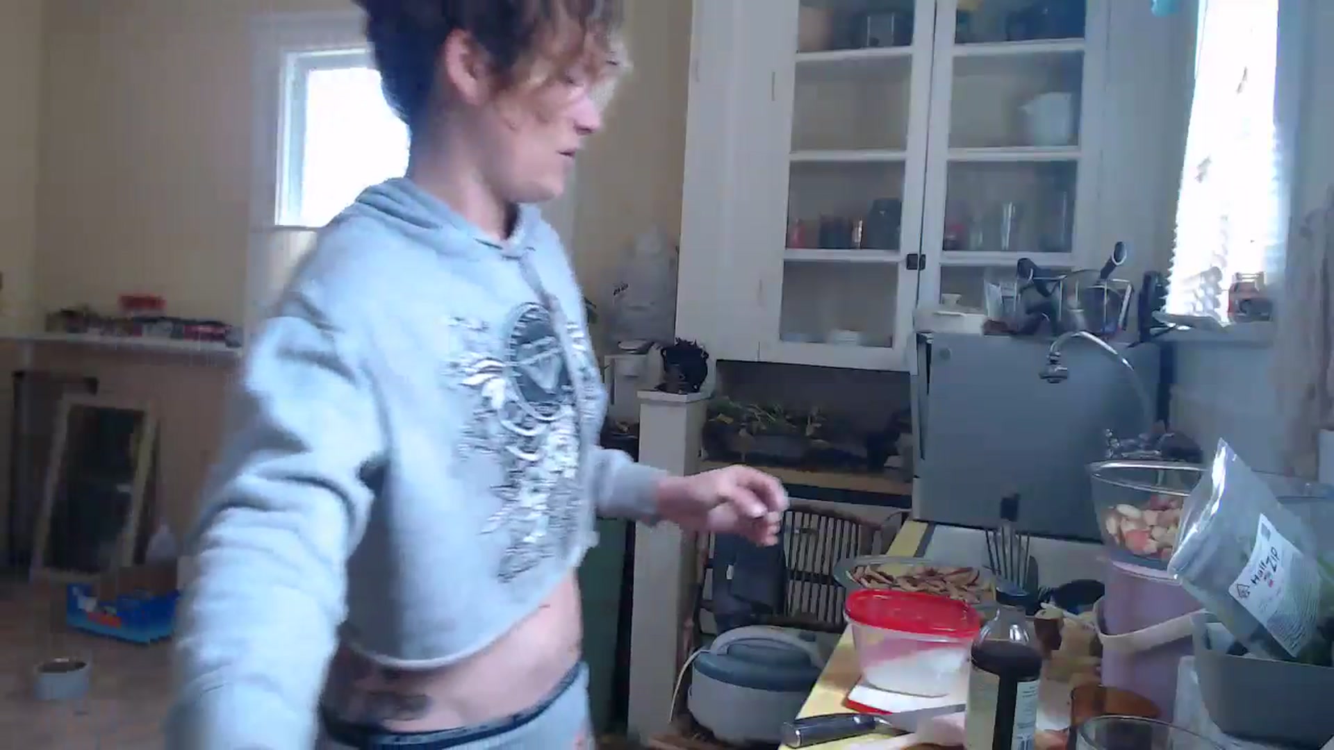 Gallery image thumbnail from Shyla_syn1's myfreecams stream on, 06/19/2024, 20:45 image 12 of 20