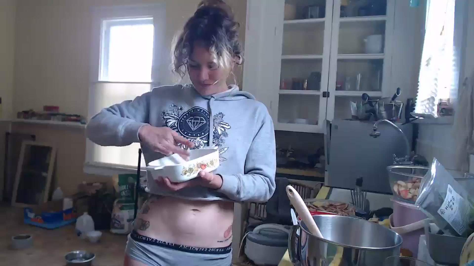 Gallery image thumbnail from Shyla_syn1's myfreecams stream on, 06/19/2024, 20:45 image 14 of 20
