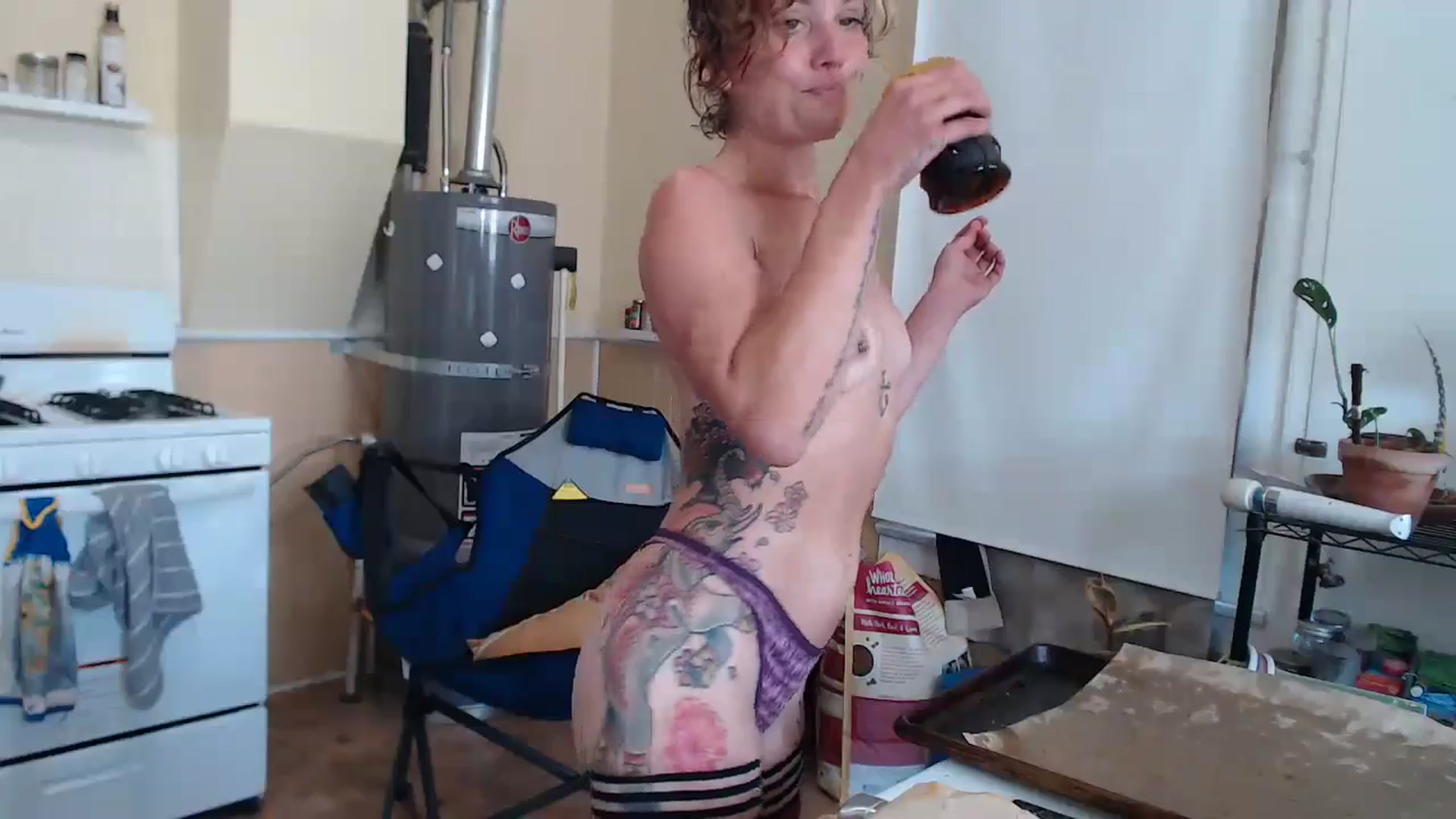 Gallery image thumbnail from Shyla_syn1's myfreecams stream on, 07/17/2024, 19:27 image 15 of 20
