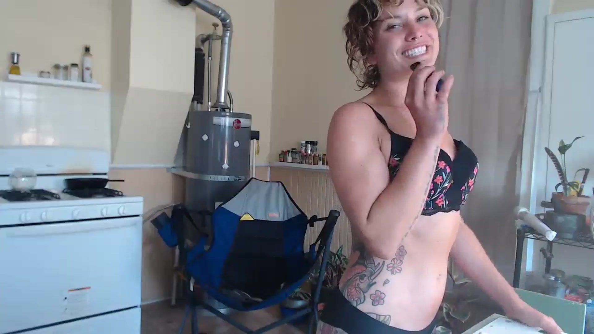 Gallery image thumbnail from Shyla_syn1's myfreecams stream on, 07/23/2024, 19:07 image 5 of 20