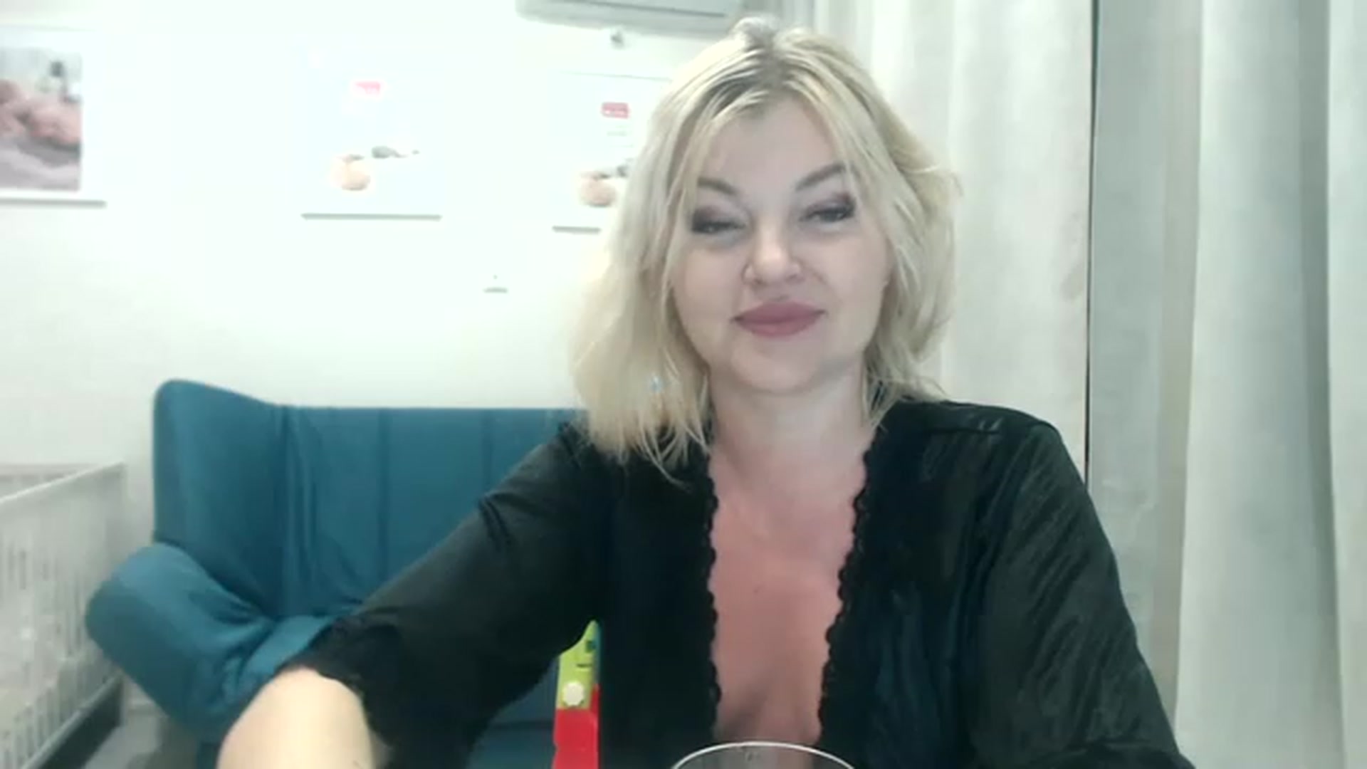 Gallery image thumbnail from Shytza_'s myfreecams stream on, 02/17/2023, 20:28 image 4 of 20