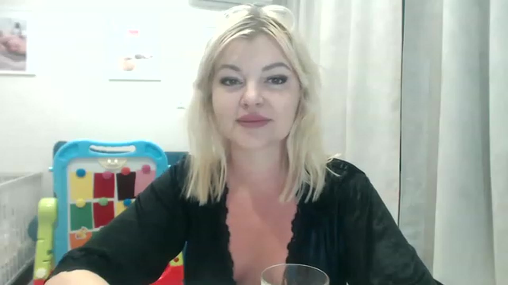 Gallery image thumbnail from Shytza_'s myfreecams stream on, 02/17/2023, 20:28 image 6 of 20