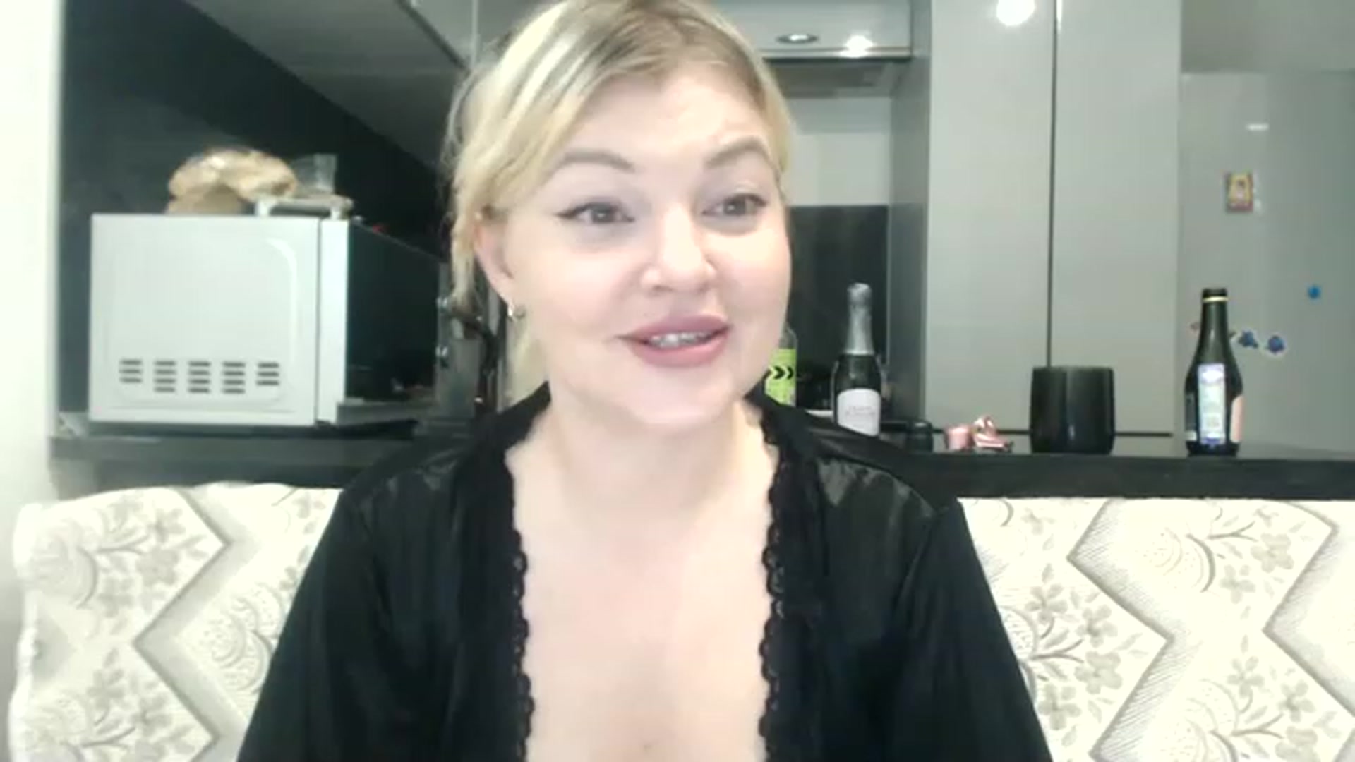 Gallery image thumbnail from Shytza_'s myfreecams stream on, 05/08/2023, 21:13 image 19 of 20
