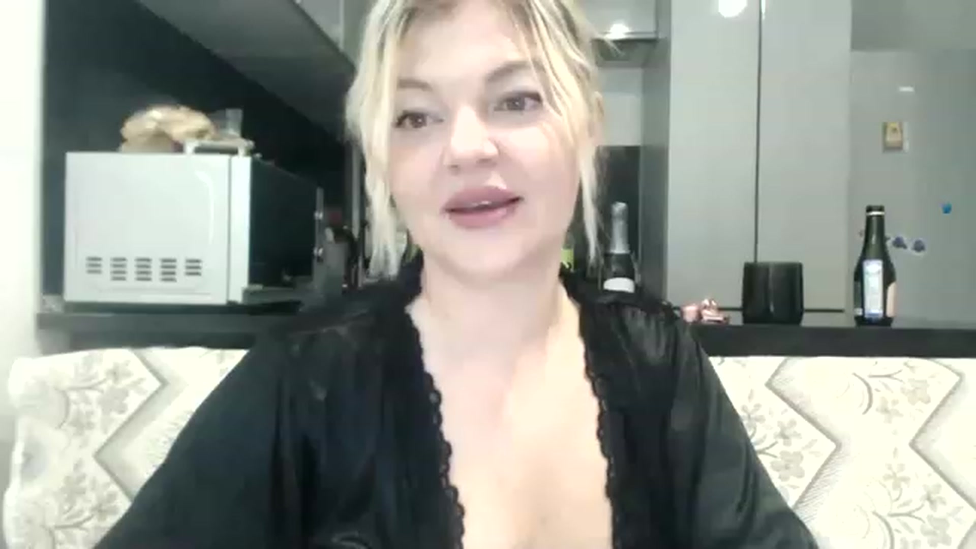 Gallery image thumbnail from Shytza_'s myfreecams stream on, 05/08/2023, 21:13 image 18 of 20