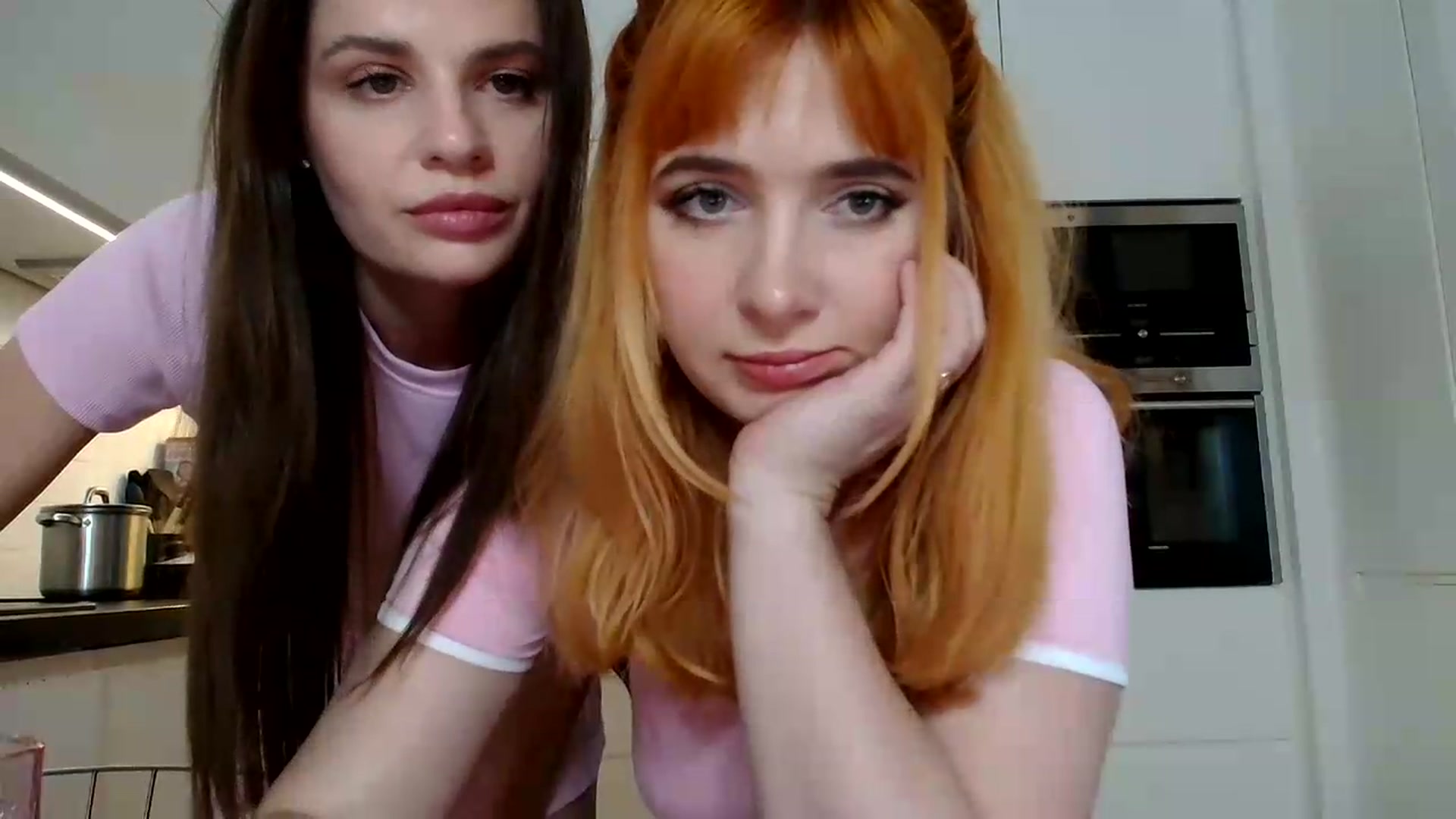 Gallery image thumbnail from SiaSucker's myfreecams stream on, 06/14/2026, 21:51 image 4 of 20