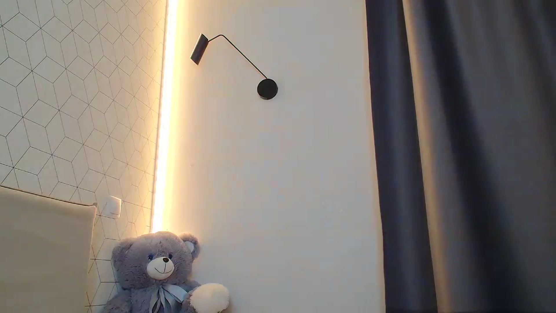 Gallery image thumbnail from SiaSucker's myfreecams stream on, 07/05/2026, 23:48 image 6 of 20