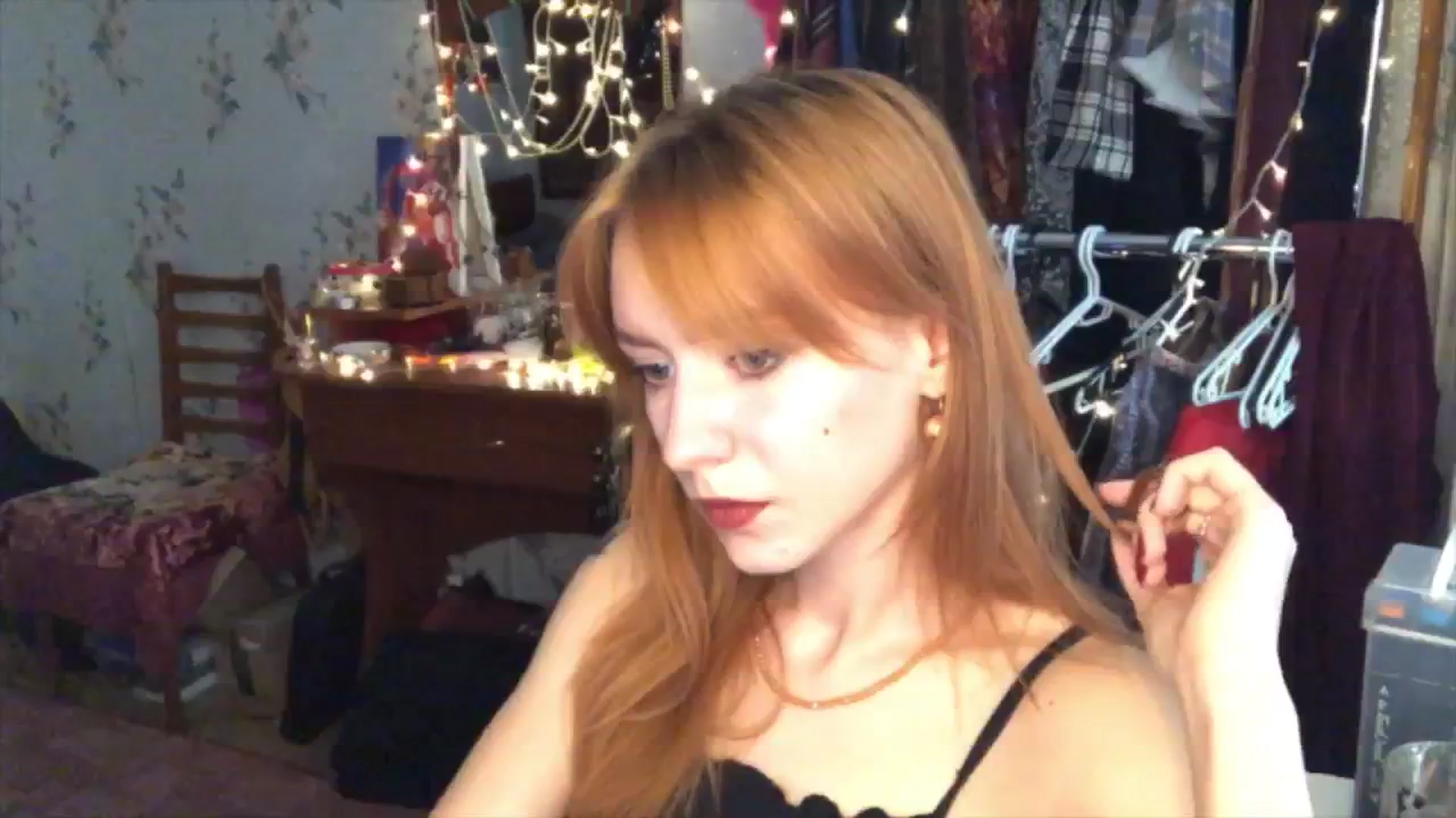 Gallery image thumbnail from Sia_A's myfreecams stream on, 08/12/2024, 10:14 image 12 of 20