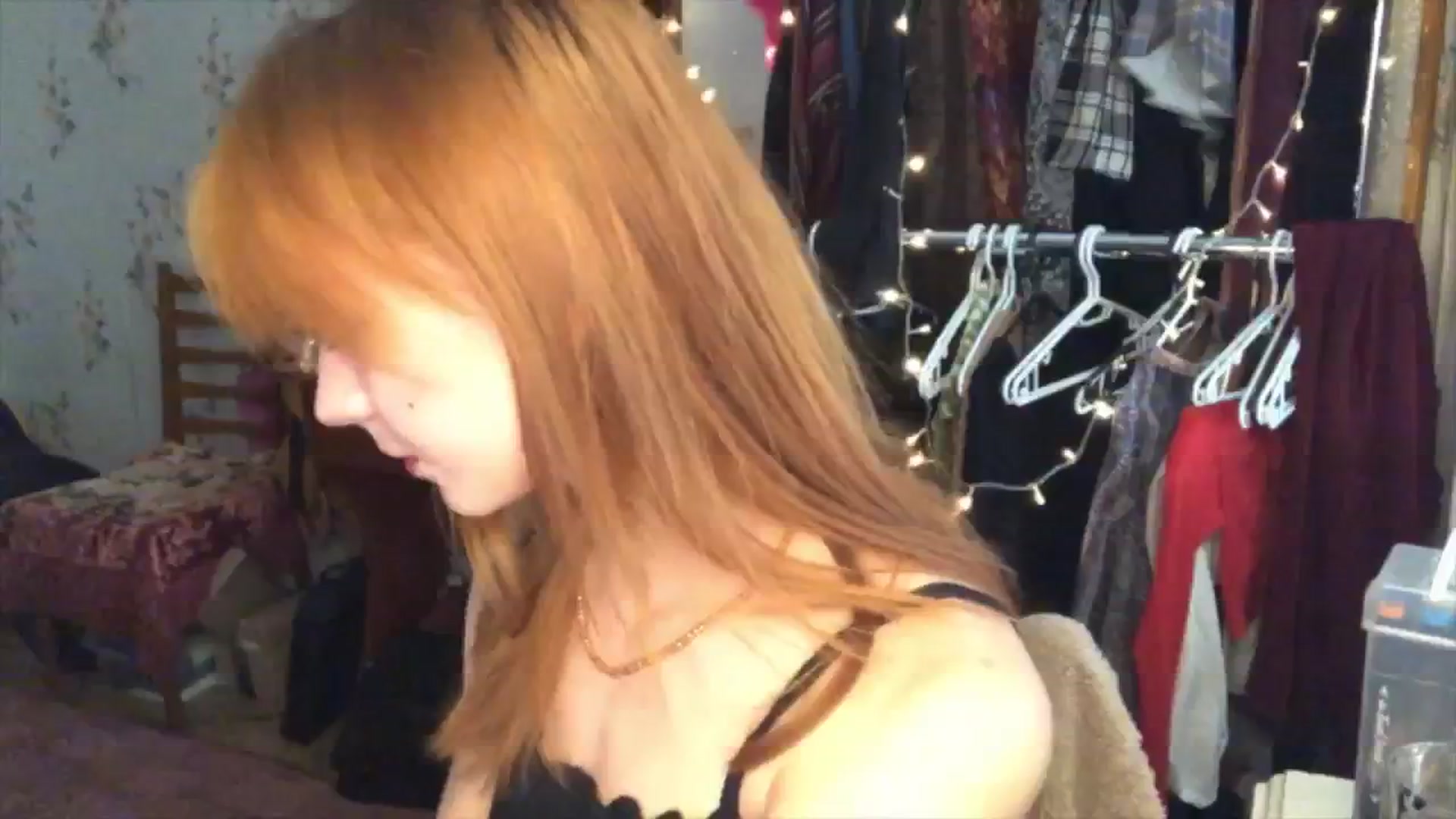 Gallery image thumbnail from Sia_A's myfreecams stream on, 08/12/2024, 10:14 image 7 of 20