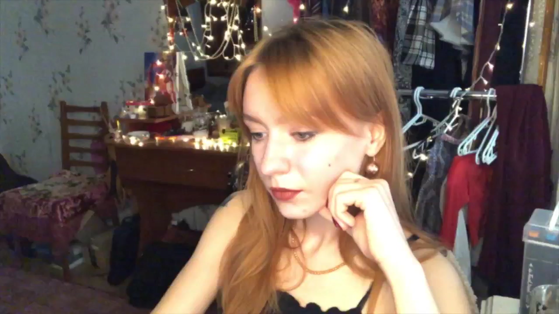 Gallery image thumbnail from Sia_A's myfreecams stream on, 08/12/2024, 10:14 image 19 of 20