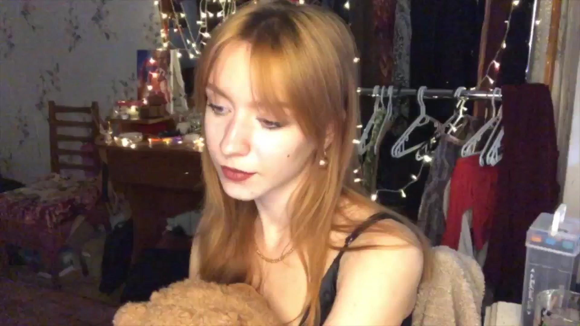 Gallery image thumbnail from Sia_A's myfreecams stream on, 08/12/2024, 12:37 image 8 of 20